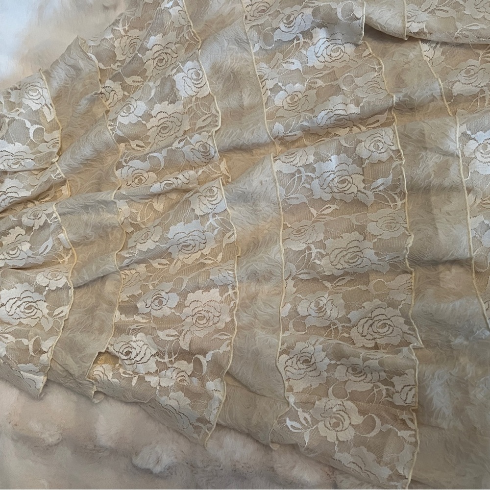 Float Lacey skirt